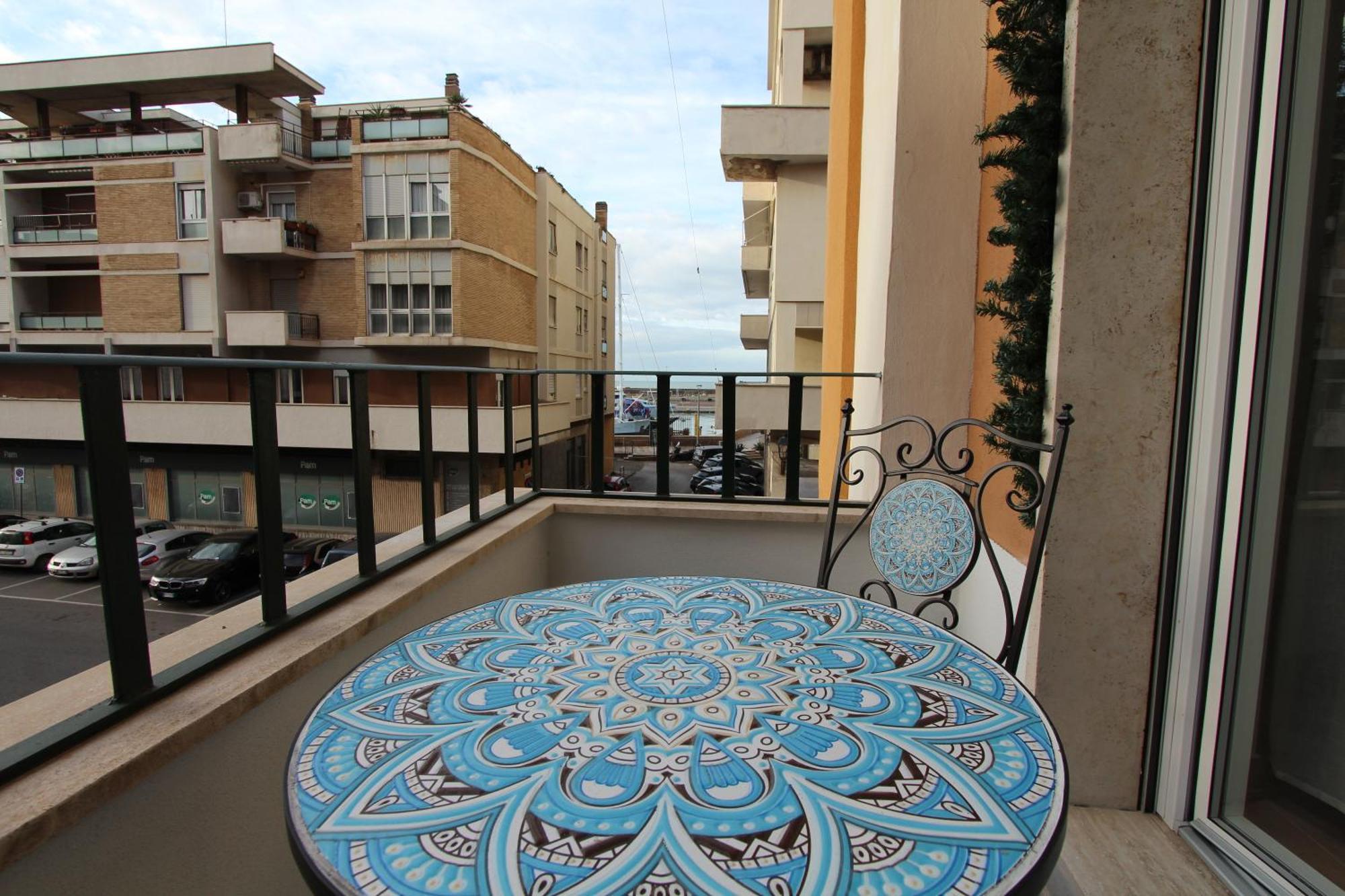 La Dolce Vita Civitavecchia Εξωτερικό φωτογραφία